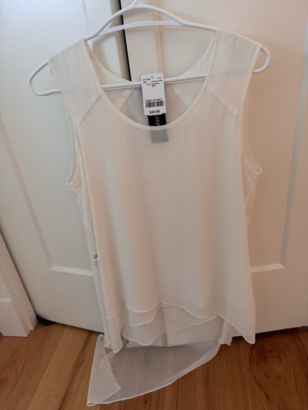 le château White Layered Chiffon Sleeveless Top